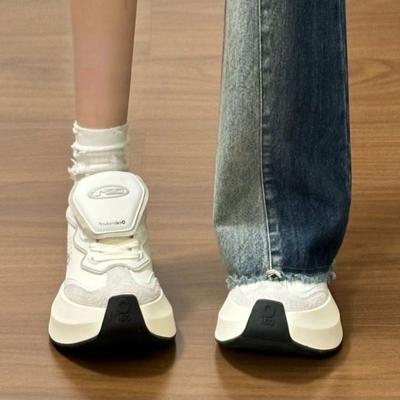 [Чжао Рут того же стиля] Туфли Crescent white cloud 2025 весна новые на толстой подошве увеличивающие рост универсальные спортивные маленькие белые туфли