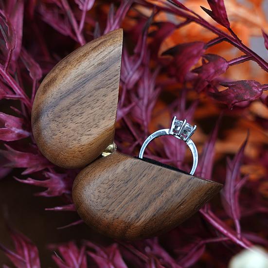 Heart-shaped Ring Box Compact Size Portable Retro Style Wooden Proposal Wedding Ring Holder Jewelry Organizer