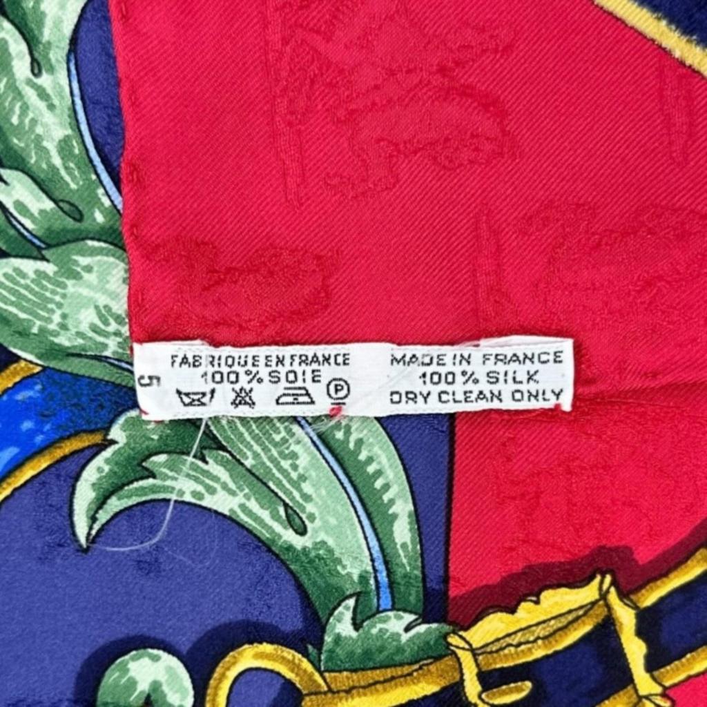 HERMES Carré 90 L'INSTRUCTION DU ROY (The Instruction of the King) scarf Pink red Women used