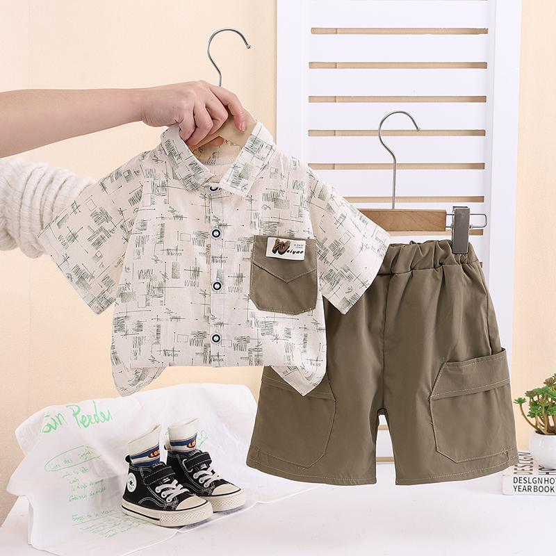 Детский комплект с короткими рукавами. Милый модный комплект из двух предметов: рубашка и шорты для мальчиков. Детская повседневная одежда.