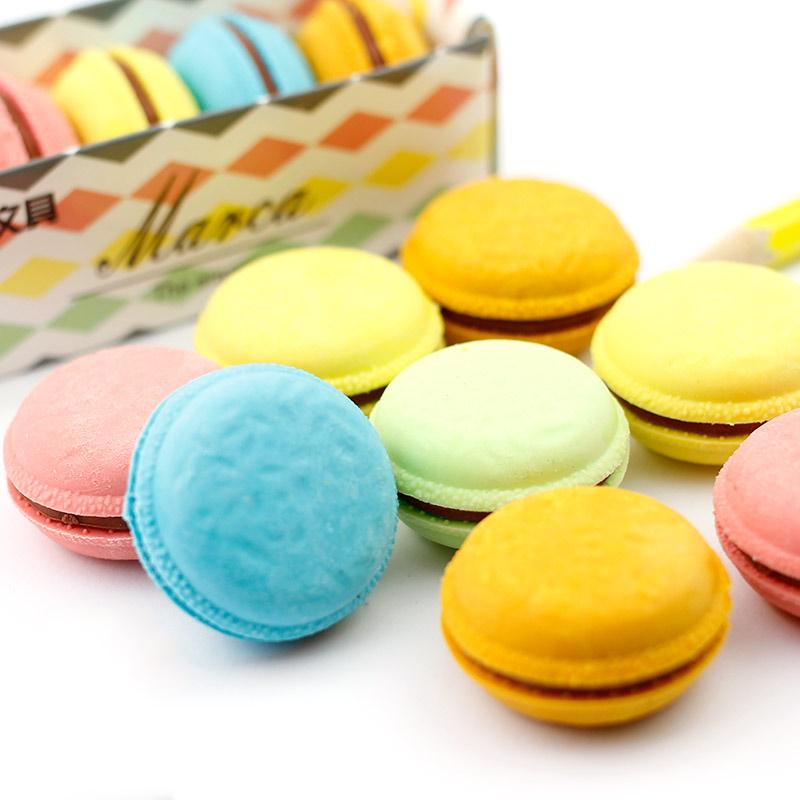 Набор цветных забавных ластиков в виде печенья, в коробке 5 штук. Размер: 3×1,5 см