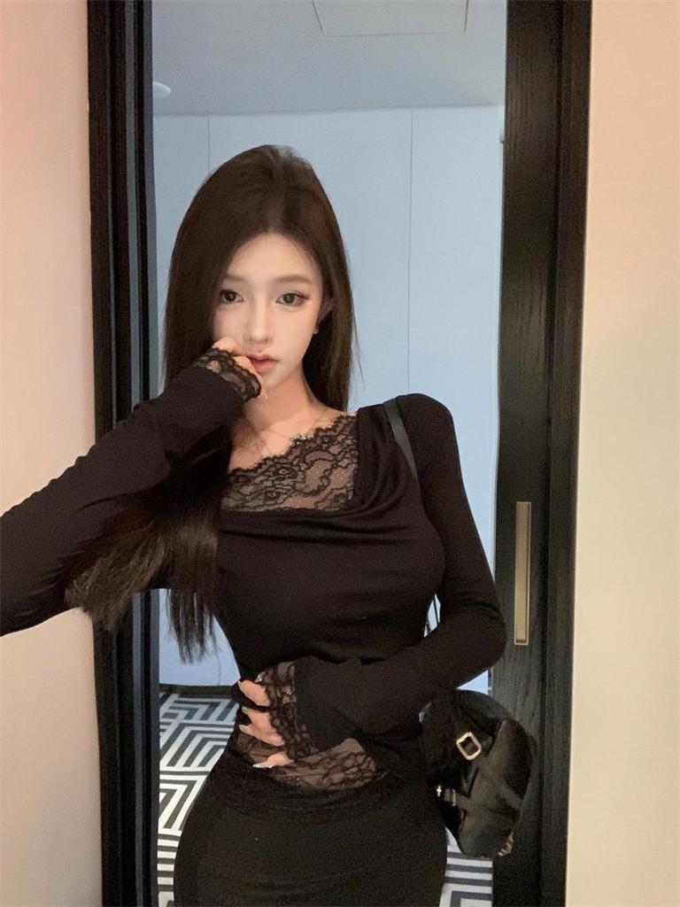 Pure & Sexy Lace Patchwork Slimming Long Sleeve Women's Top