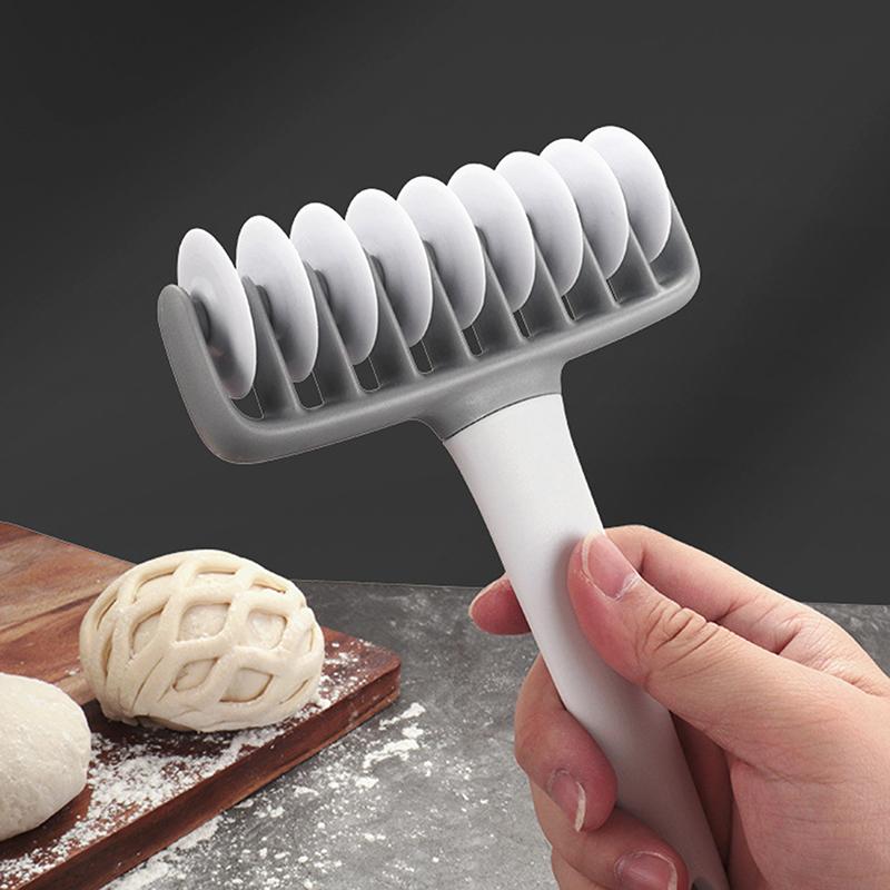 Turning Smooth Baking Tool Cookie Cake Net Dough Roller Cutter Pizza Dough Roller Cutter For Restaurant