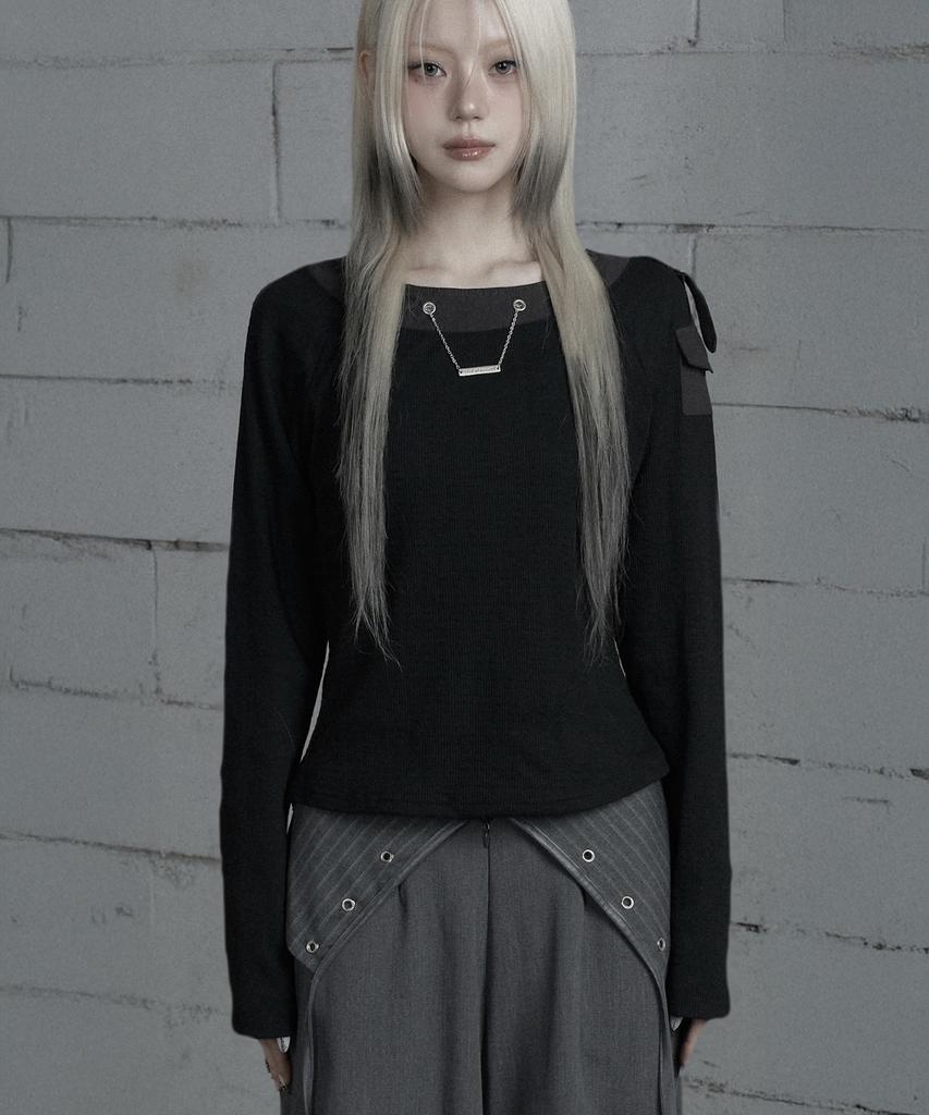ETRE AU SOMMET Chain Bijo Pocket Long Sleeve T-Shirt (Black)