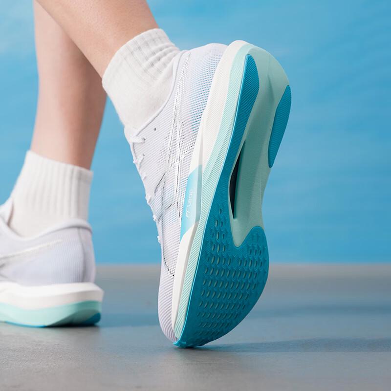 Asics Унисекс шоссейные беговые кроссовки