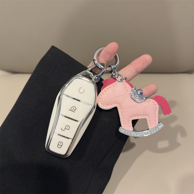 Новый мягкий чехол для автомобильного ключа из ТПУ для BYD Atto 3 Han Song Tang Qin Ev Pro PLUS MAX Dolphin 4 кнопки пульт дистанционного управления защитный чехол для авто