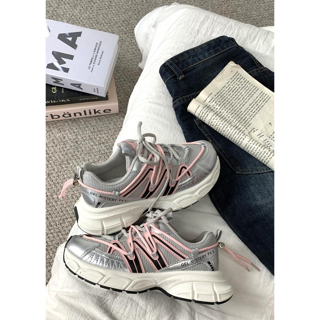 Осень 2024 года, новые легкие спортивные кроссовки на толстой подошве, женские повседневные и удобные кроссовки для бега, кремовые ножки, обувь для маленьких пап, женская