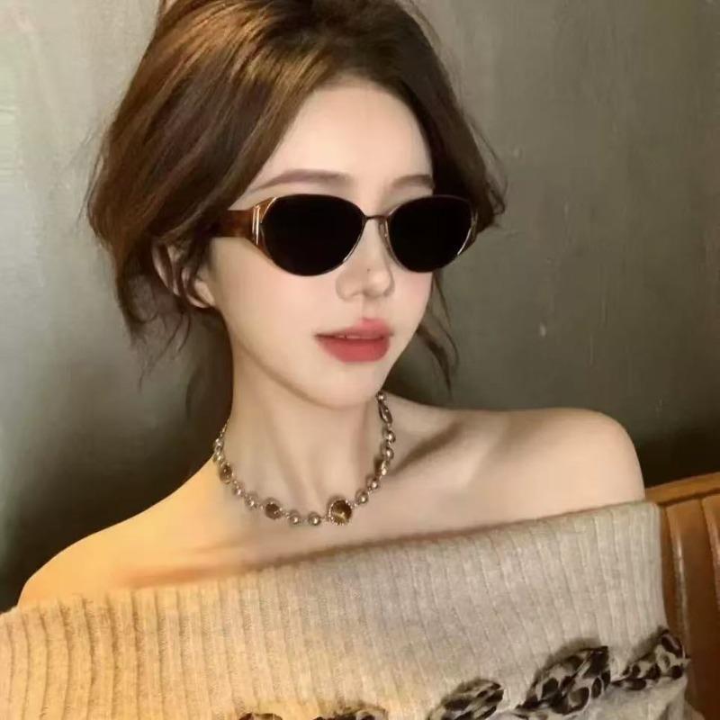 Fashionable and High-end Retro Sunglasses for Men and Women Sun Protection Retro Street Photography Cat's Eye Sunglasses
