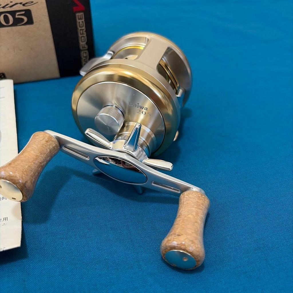 Used [Unused item] Daiwa Millionaire CV-Z 205 bait reel