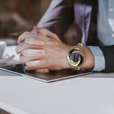 Кварцевые дамские часы с плетенным браслетом