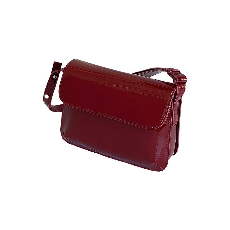 Retro Red Patent Leather Small Square Bag Underarm Bag 2025 New Fashionable Versatile Square Portable Shoulder Bag Messenger Bag