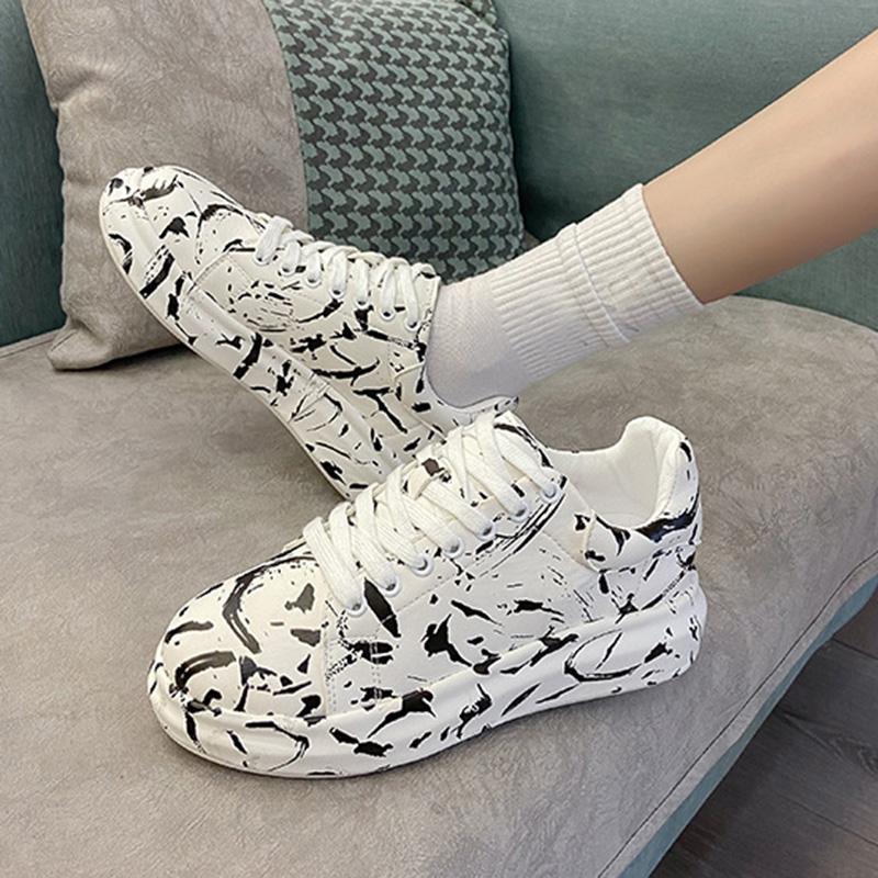Уличная мода Повседневная спортивная обувь Граффити Толстая подошва Круглый носок Кроссовки Женские кроссовки Студенческая обувь