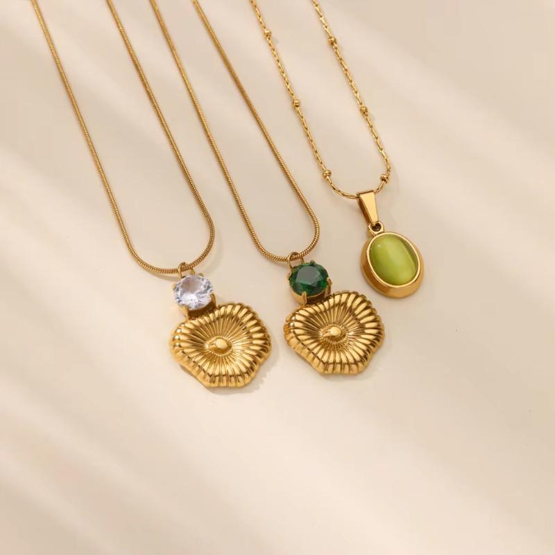 Vintage Gold Stainless Steel Flower Striped Design Zircon Pendant Jewelry Necklace Accessories Light Luxury Niche Women