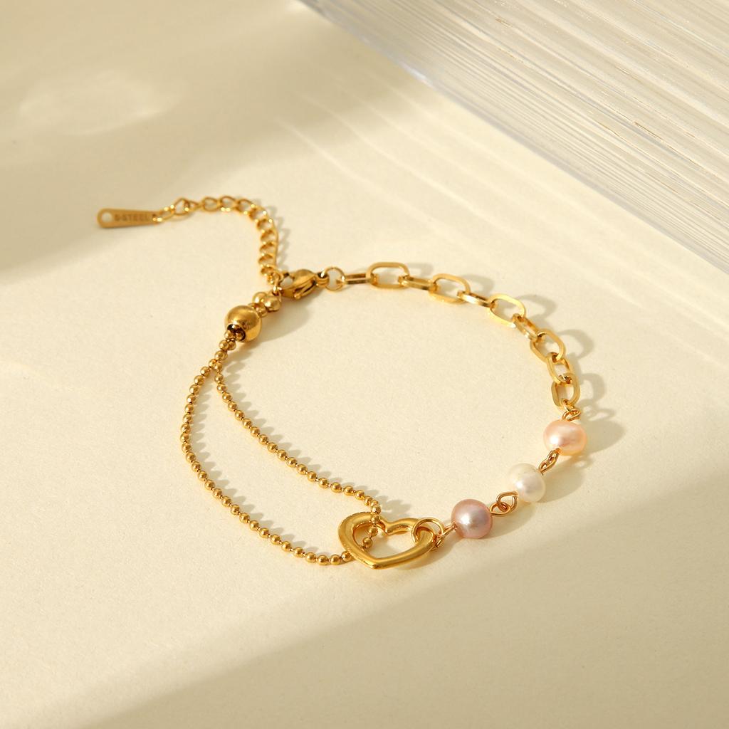 Hot-selling Heart Pendant Stainless Steel Bracelet for Women, Vintage Elegant Pearl Jewelry, Titanium Steel Accessories
