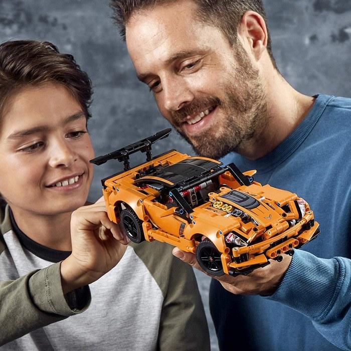 LEGO Technic Chevrolet Corvette ZR1 42093