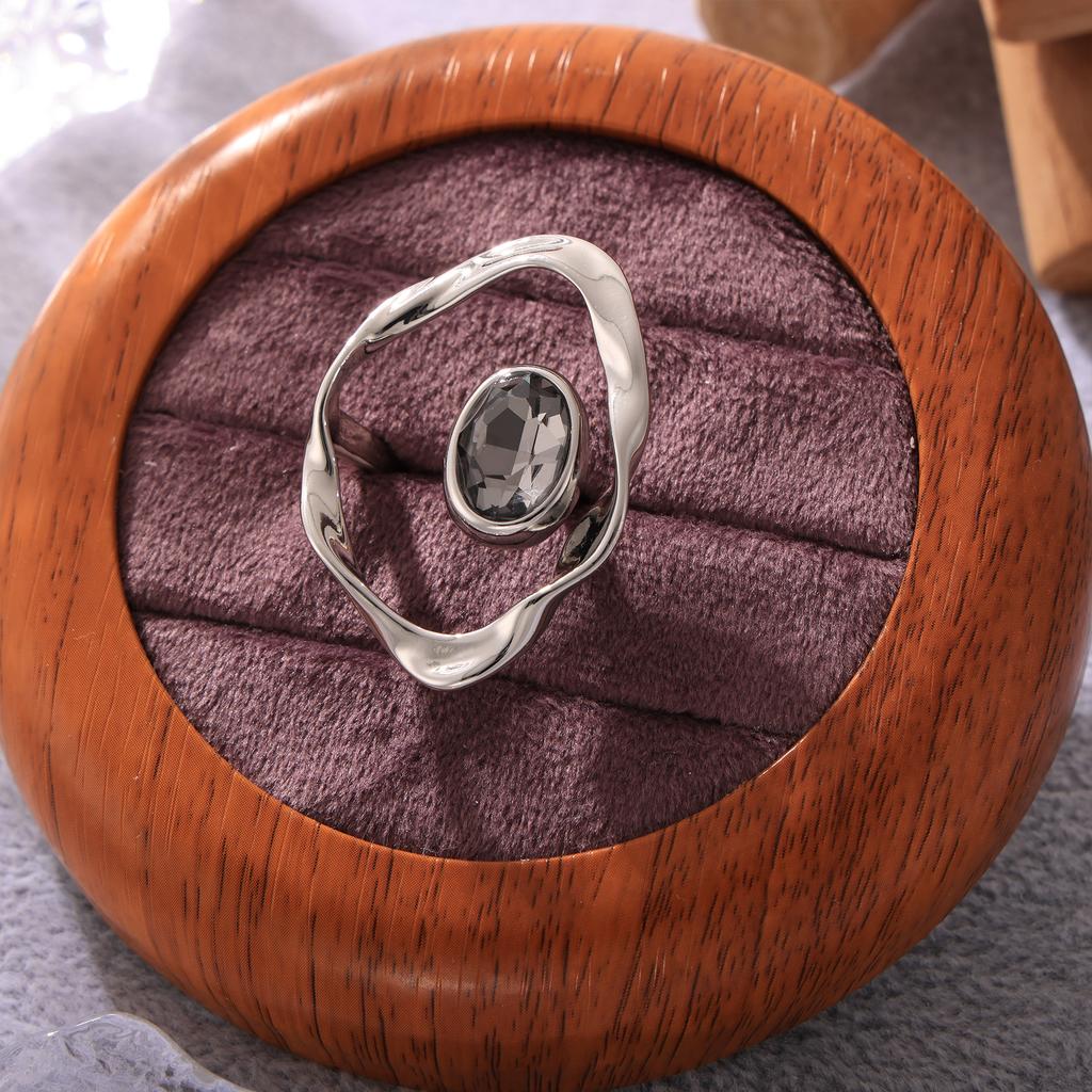 Необычное кольцо-гипербола с геометрическим переплетением и крупным стразом для женщин, с водонепроницаемым 18-каратным золотым покрытием, эстетичные женские кольца