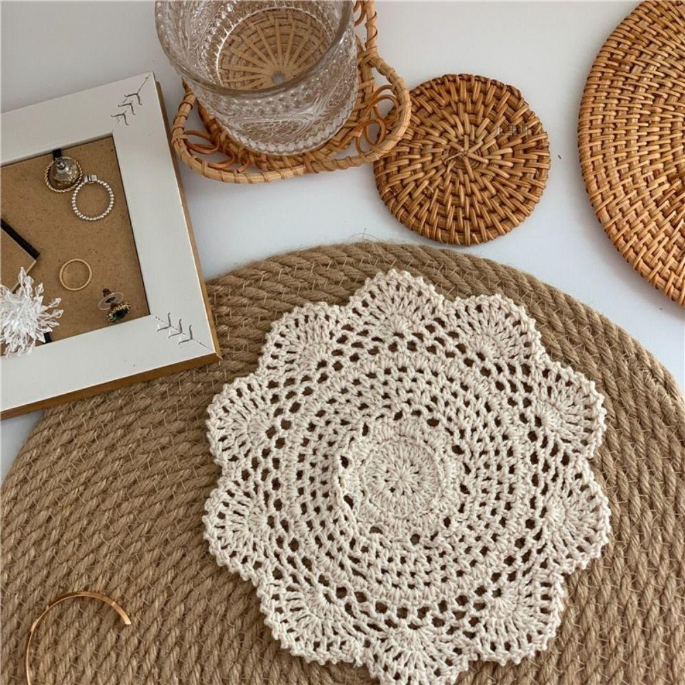 2/4Pcs Knitted Texture Lace Floral Coasters Vintage Round Woven Placemats Coffee Table