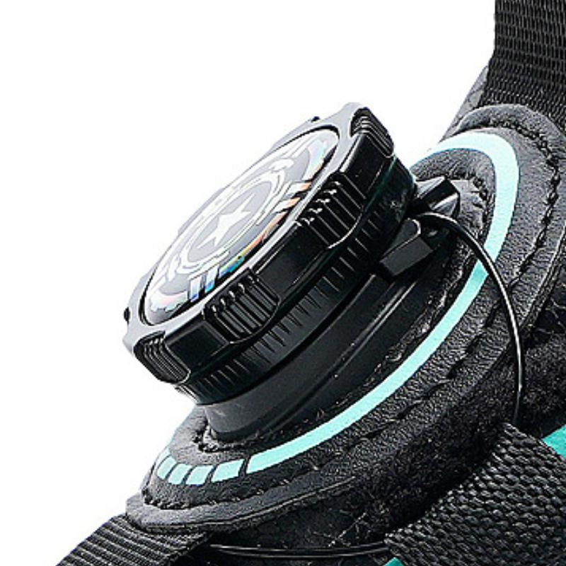 Обувь для мальчиков. Новая зимняя спортивная обувь из бархата, которая согреет учеников начальной и средней школы.