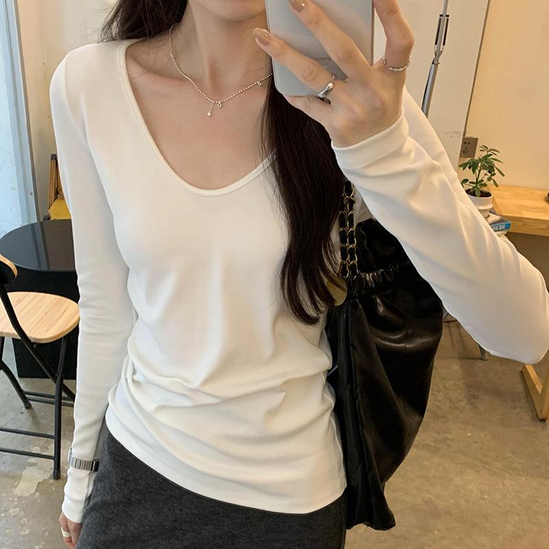 Повседневный стиль, новая белая футболка с U-образным вырезом и длинными рукавами, женская, начало осени, новый облегающий топ, тренд