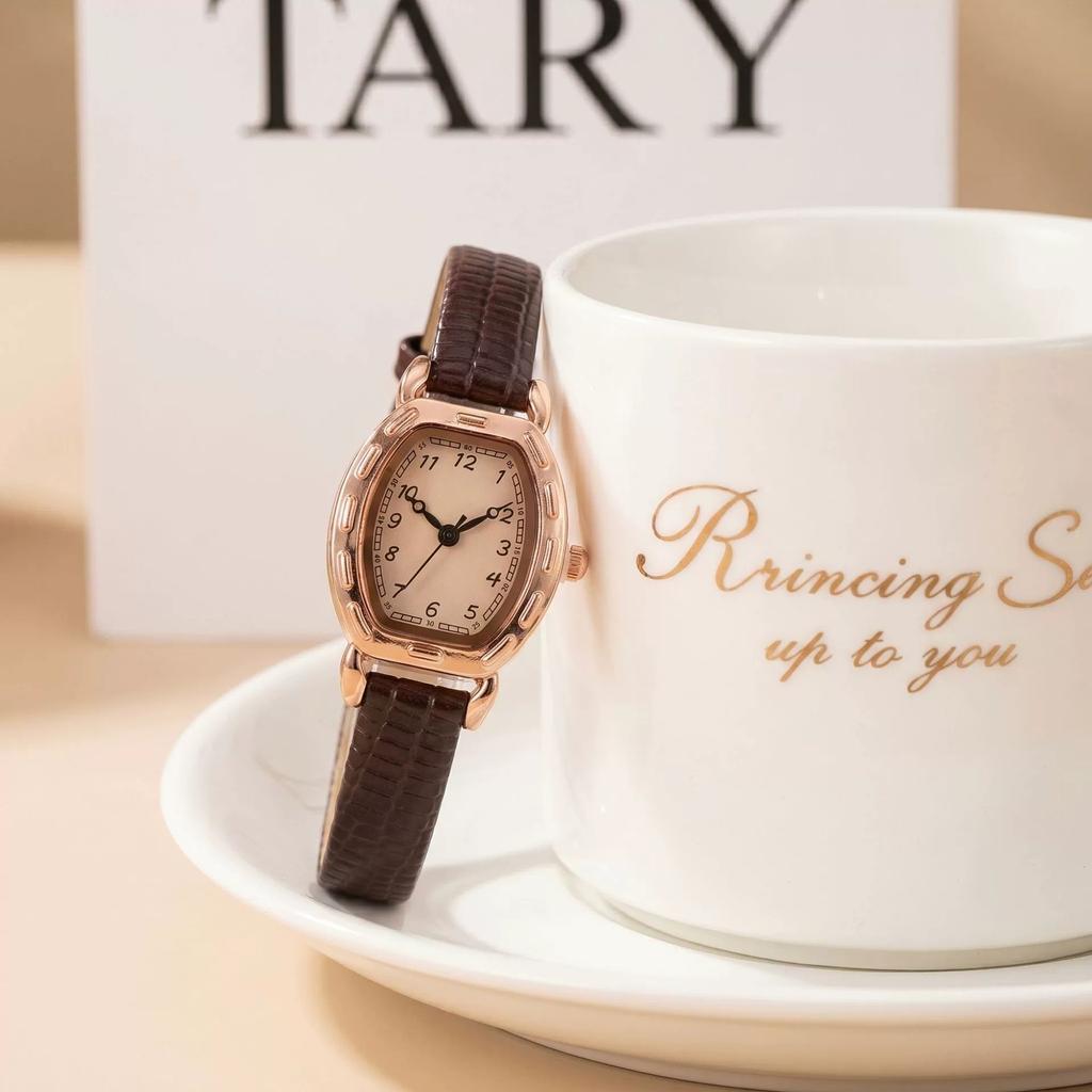 New Fashion Luxury Woman Tonneau Leather Watch Women High Quality Wrist Watches Students Casual Quartz Watches Gifts Reloj Mujer