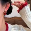 Элегантные красные серьги с цветочным узором и бусинами - Универсальный нишевый дизайн для роскошного образа