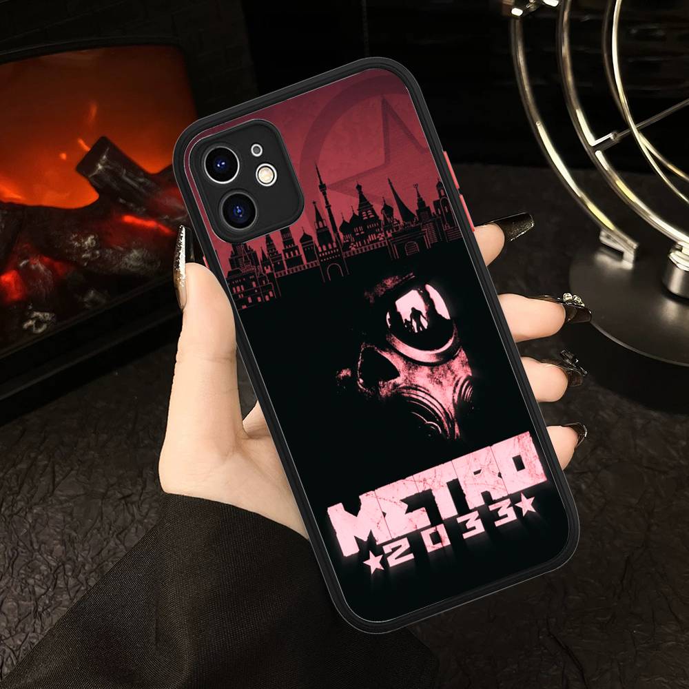 Постапокалиптическая игра Metro 2033 Чехол для телефона для iPhone 16 15 14 Plus 15 13 12 11 Pro Max X XS MAX Матовый чехол