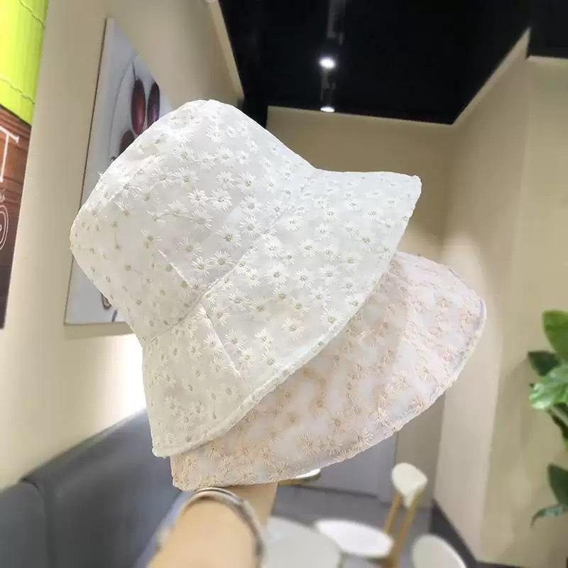 Japanese Daisy Embroidered Fisherman Hat Unisex Thin Summer Korean Style Mesh Bucket Hat for Spring