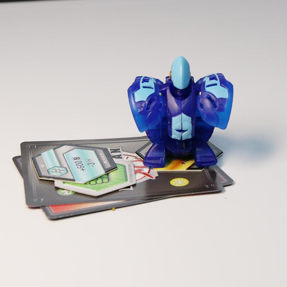 Настольная игра Bakugan Battle Brawlers с прозрачными фигурками и множеством персонажей