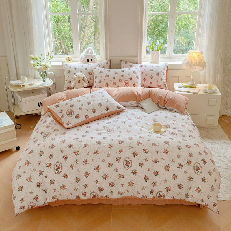 Romantic Floral Love Heart Duvet Cover Queen 4 Pcs Kawaii Strawberry Bedding Set For Girl Teen Reversible Pink Comforter Cover