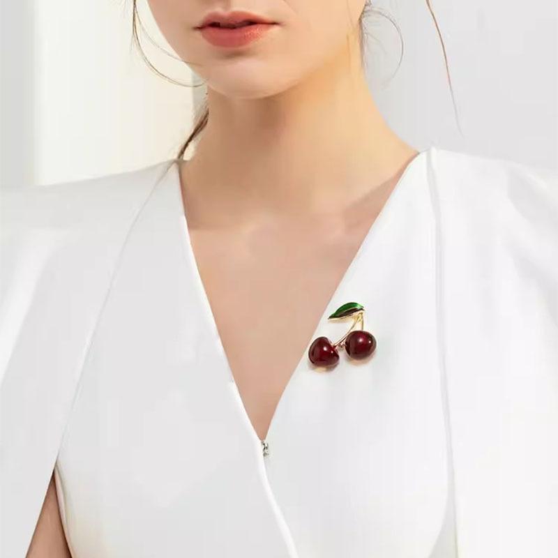 Красная вишня брошь женская высокого класса роскошь темперамент свитер пальто пуговицы костюм корсаж булавка аксессуары