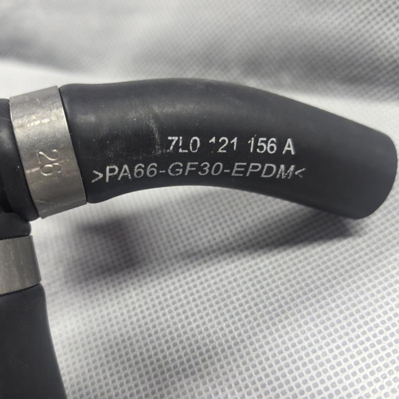 Запасная трубка охлаждающей жидкости 7L0121156A 7L0-121-156-A Шланг охлаждения двигателя Автомобильные аксессуары для 2003-2010