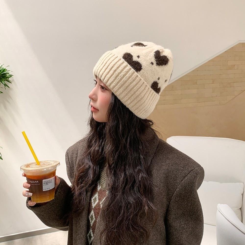 Polyester Knitted Beanie Hat Heart Pattern Earflap Beanie Daily Wear