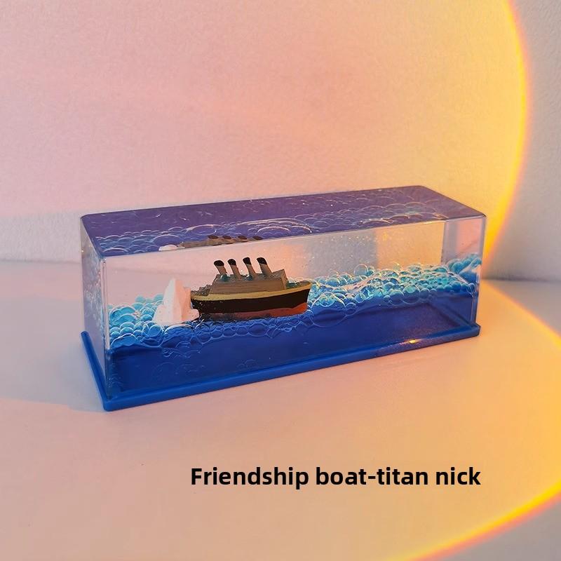 Настольное украшение «Корабль в бутылке»