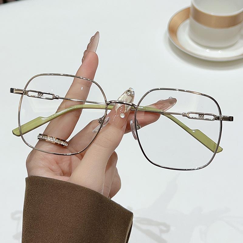 Photochromic Retro Gold-Rimmed Myopia Glasses Large Square Frame Anti-Blue Light Luxury Brand Designer Popular Metal Eyeglasses