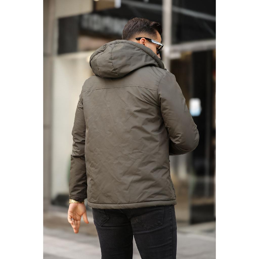 Зимнее пальто с мехом внутри и съемным капюшоном