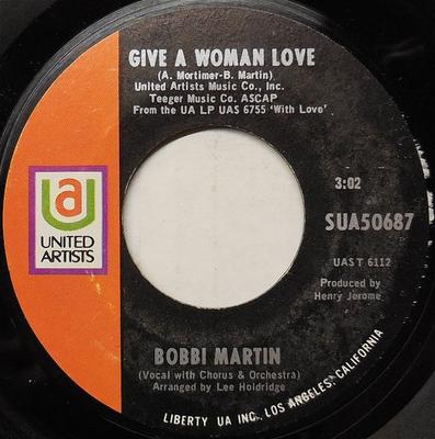7-дюймовая пластинка БОББИ МАРТИН - Подари женщине любовь SUA50687 United Artists 1970 США Рок Б/У