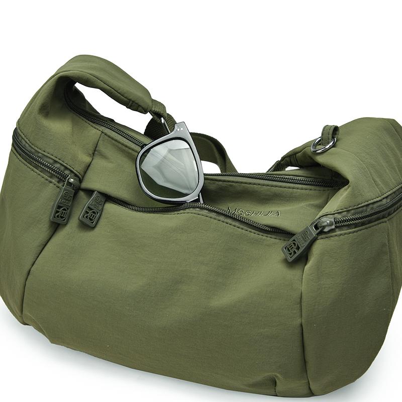 Trendy Large Capacity Dumpling Shaped Shoulder Bag for Women Commuter Casual Versatile Crossbody Bag Lightweight Sports Bag