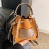 Высококлассная нишевая сумка женская осень-зима 2025 новая ретро-модная сумка-мессенджер плетеная портативная мини-сумка-ведро