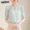 Женская темпераментная рубашка с коротким рукавом, летняя атласная драпированная однотонная рубашка с v-образным вырезом для пригородных поездок, карьерный топ