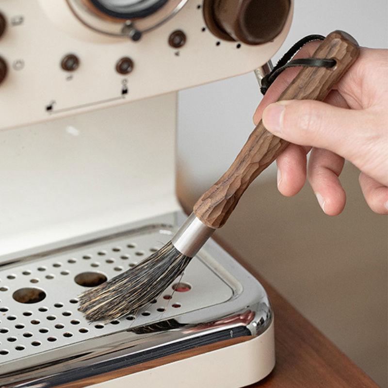Щетка для чистки кофемашины из черного ореха, бытовая кофемолка, щетка с вырезанной вручную ручкой, высококачественная чистящая щетина