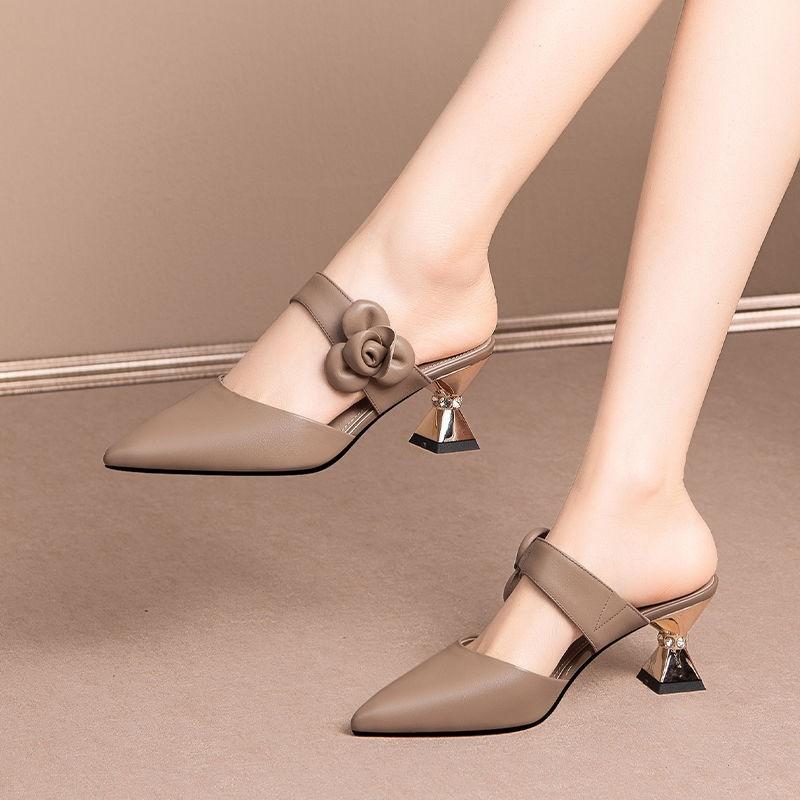 Женские туфли-мюли на каблуке. Туфли-мюли с острым носком и ремешками на высоком каблуке-шпильке. Сандалии без шнуровки для женщин. Лоферы с открытой спиной. Шлепанцы. Модельные туфли-лодочки.