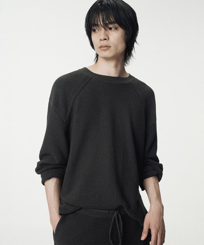 UMARMUNG Korean Paper & Boucle Shoulder Pannel Pullover_Charcoal