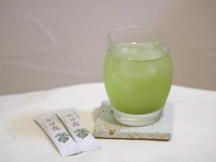 Чай из шелковицы SARAKUWA, приготовленный из шелковицы, выращенной гидропонным методом в префектуре Нагано. «Mulberry Kanro» — без пестицидов (60 пакетиков)