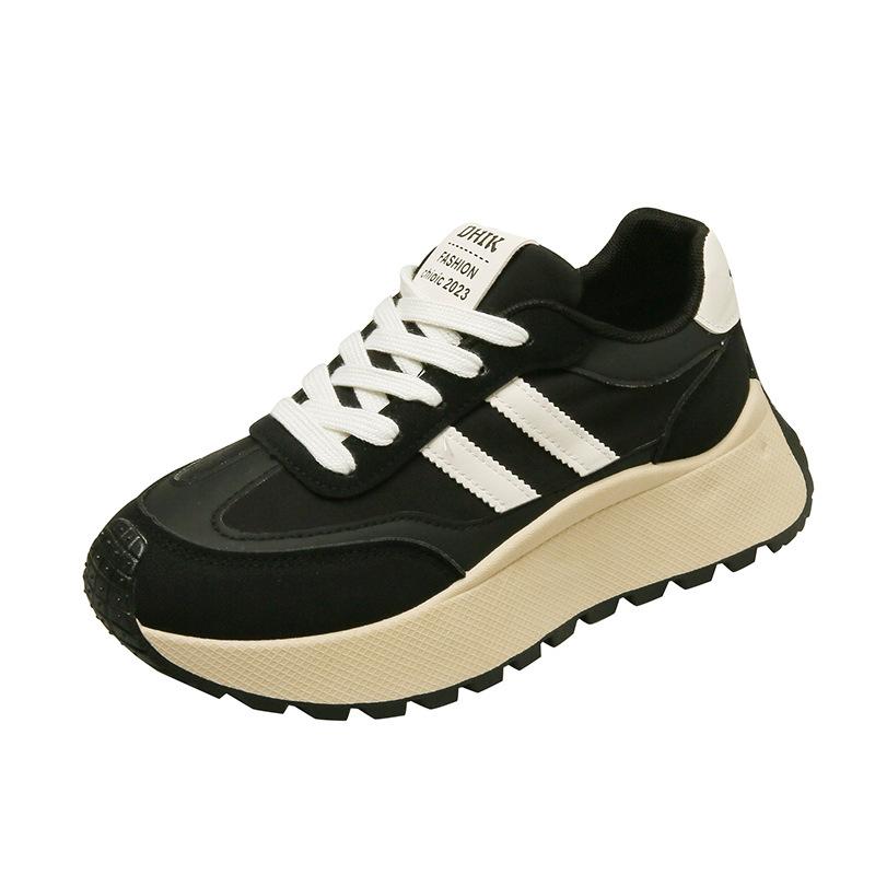 Дышащая повседневная спортивная обувь Студенческая женская обувь Маленькие белые туфли Универсальные модные туфли на толстой подошве Увеличивающие высоту туфли