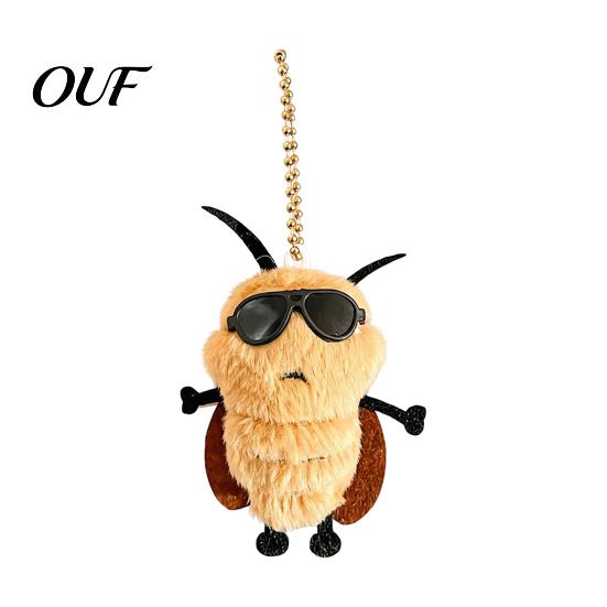 Novelty Plush Bag Charm Funny Roach Keychain, Cute Insect Stuffed Pendant for Backpack, Lightweight Ornament Charm, Soft Hanging Decor, Prank