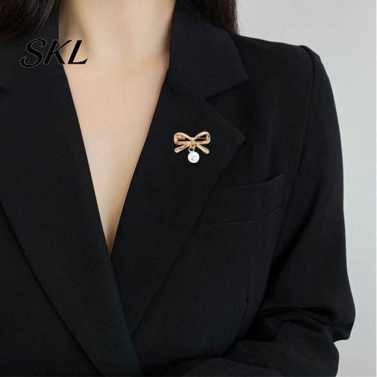 Strong Buckle Brooch Pin, Bow Shape Alloy Lapel Pin with Imitation Pearl, Non-fading Electroplating Anti-Oxidation Badge for Coats Shirts Bags