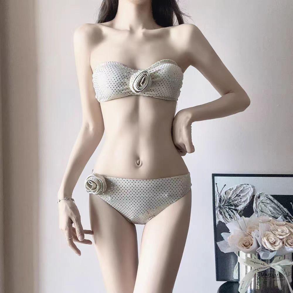 1011 New European and American Spice Girls Sexy Bikini Three-dimensional Flower Swimsuit Women's Seaside Hot Spring Resort Three-piece Set