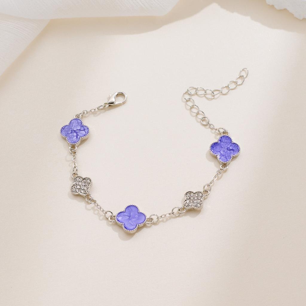 Five Flowers Four-leaf Clover Bracelet Female New Light Luxury Niche Delicate Mother-of-pearl Hand Jewelry