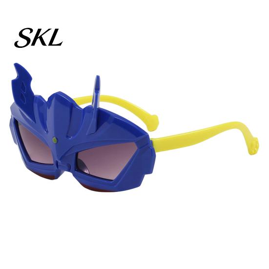 Flexible Frame Kids Sunglasses Boys Anime Hero Sunglasses, UV Protection Cool Cartoon Character Cosplay for Holiday Beach Party Photo Prop Outdoor Sun