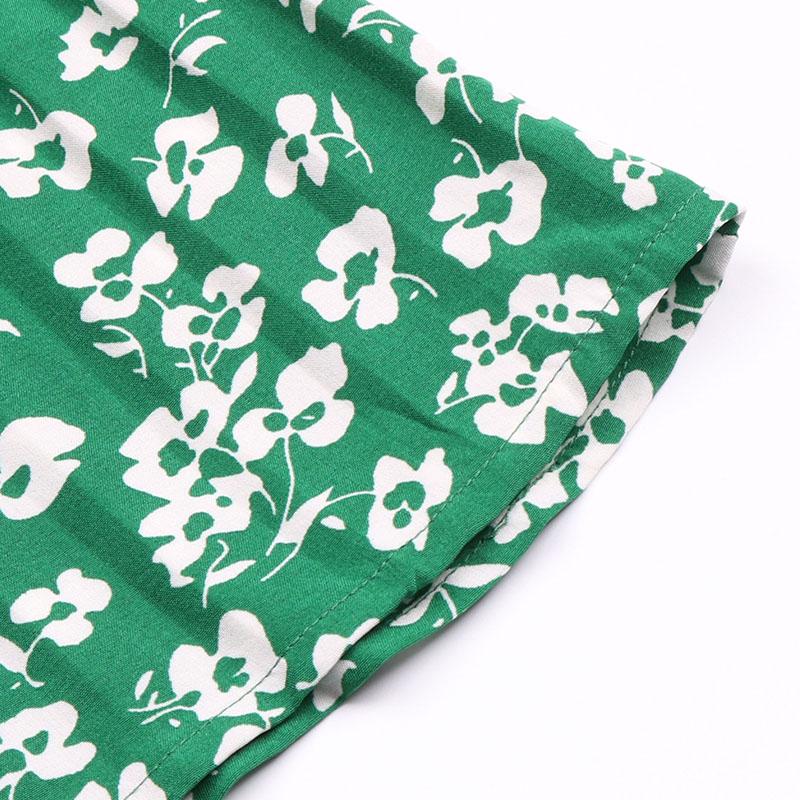 Женское летнее платье с коротким рукавом и круглым вырезом на шнуровке зеленого плиссированного цвета с принтом